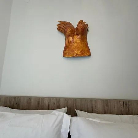 Deppy's In Apartamento Tessalónica